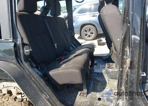 2017 Jeep Wrangler Unlimited Willy Wheeler 4X4 z USA, uszkodzony, nr VIN 1C4BJWDGXHL577662